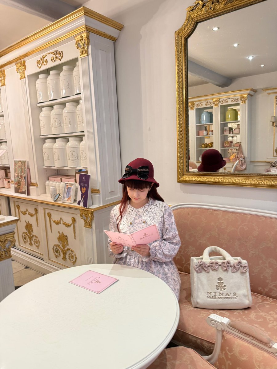 ニナスさんパリ本店へ🌹 プライベートで行くのは久しぶり🌹 何度行って