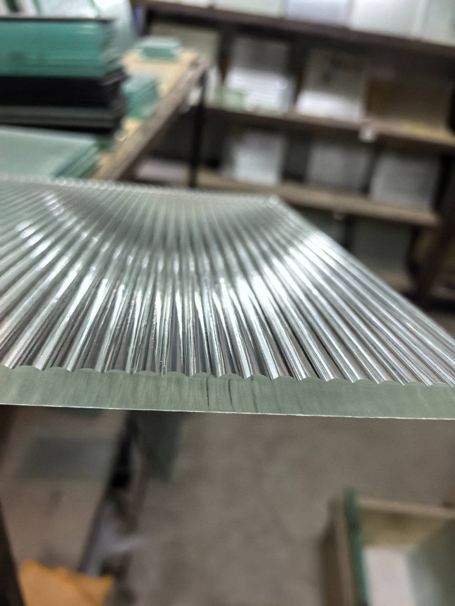 High Grade Jinjing Fluted Rainbow 1 , in ready stock