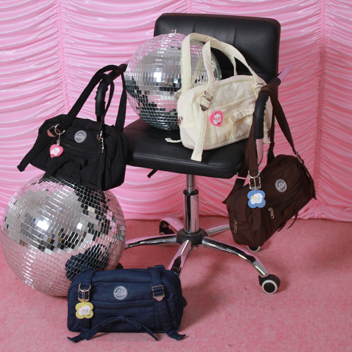Currently obsessed… this bag is literally the perfect mix of cute and functional💗🫶💯