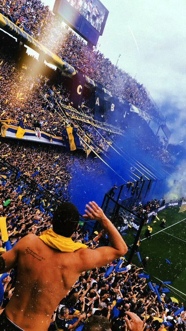 Feliz día del hincha de Boca.  

El movimiento popular más grande del mundo.