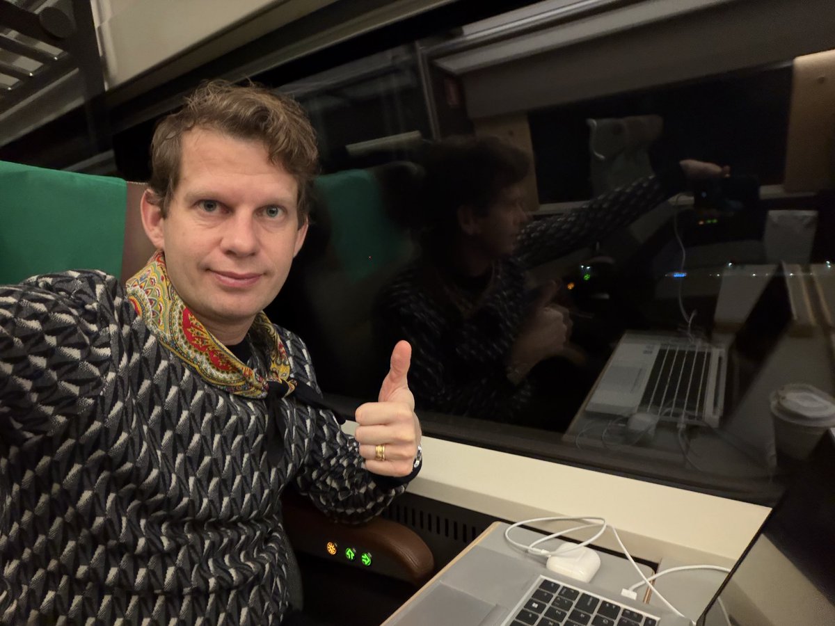 Axel Darvik tweet media