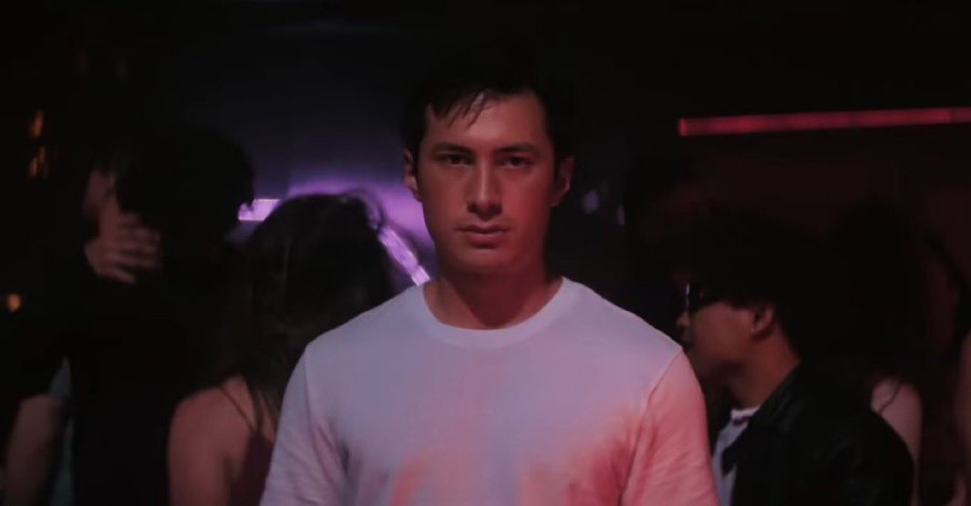 chaipters's tweet image. TERRIBLE year to be a beautiful wasian hitting the club to try reinforce the unsatisfying relationship you're in because you WILL be haunted by the sound of the years long situationship you could not bury #HeatedRivalrySpoilers #TSITP