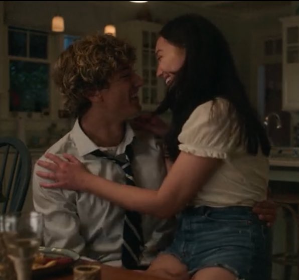 USEDTOIT__'s tweet image. is “including him” in the room with us?
oh jenny…..#dud