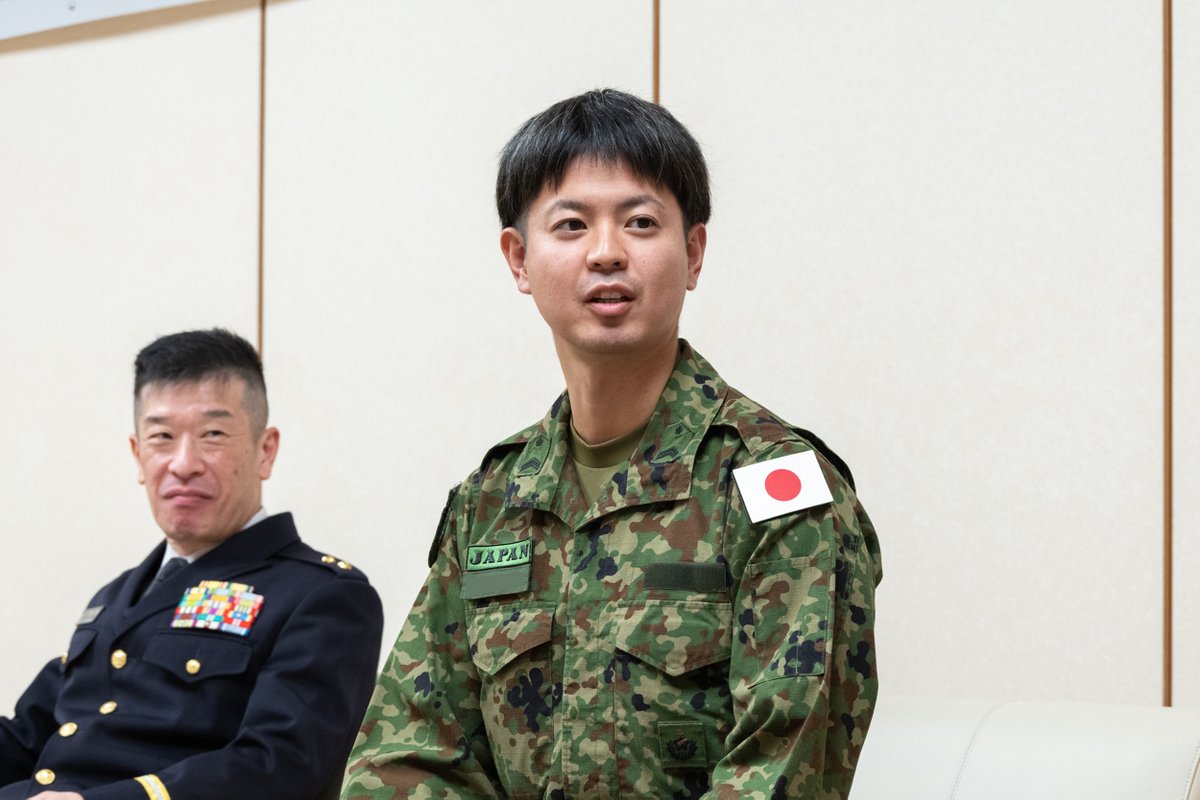 JGSDF_pr's tweet image. 🇯🇵🇱🇹🇮🇸🇩🇰🇳🇴🇸🇪🇫🇮🇺🇦#陸上自衛隊 施設学校および中央即応連隊の隊員２名は、リトアニアで開催されていたウクライナ支援のための地雷除去コアリションに参加していたところ教育終了に伴い、荒井陸上幕僚長に対して帰国報告を行いました。…