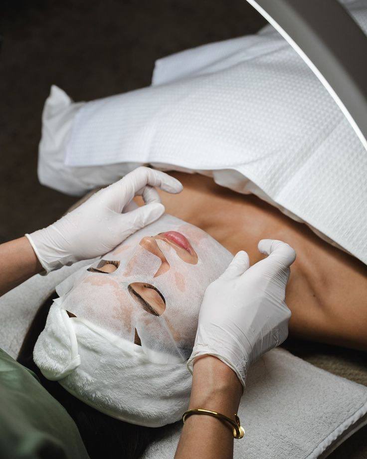 isabelle_elara's tweet image. Glow with HydraFacial treatment. Rejuvenate your skin with the ultimate self care session. #HydraFacial