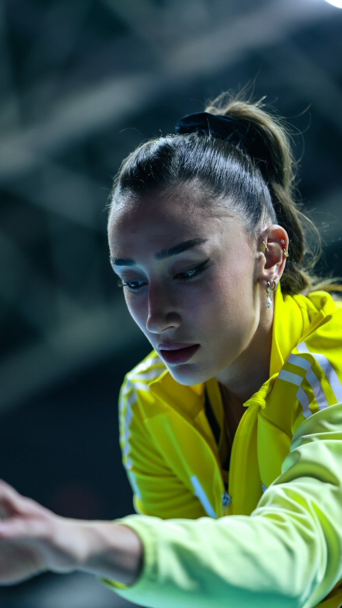 Güzellik abidesi Hande Baladın