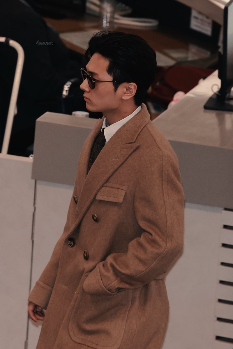 4𝒆𝒗𝒆𝒓. tweet media