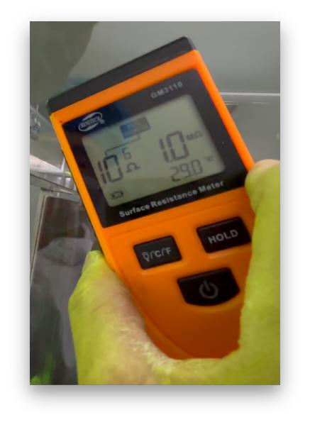 HUASHUAITE1998's tweet photo. Anti-static scratch-resistant #acrylic sheet is treated with nano-resin strengthening (hard coating) technology for surface coating and light curing.

Used for applications such as blocking, protective cover and parts manufacturing in industries like industry, electronics, dust. https://t.co/SS7YRotlSX