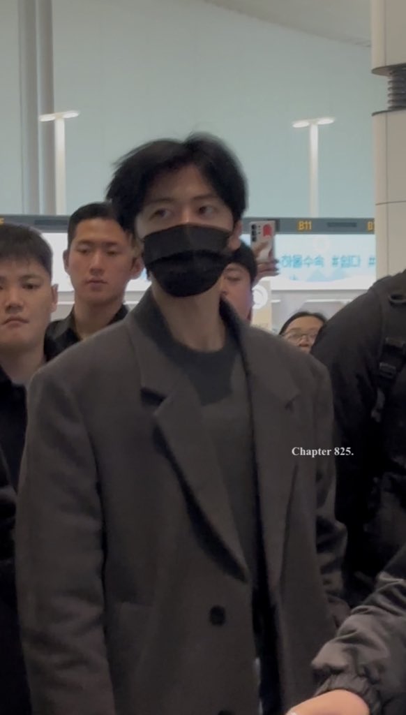 Chapter825's tweet image. 251212 icn✈️

오늘 엄청 잘생김 
코트 이뻐요♡

#JAEMIN #재민 #ジェミン
#NCTDREAM #엔시티드림