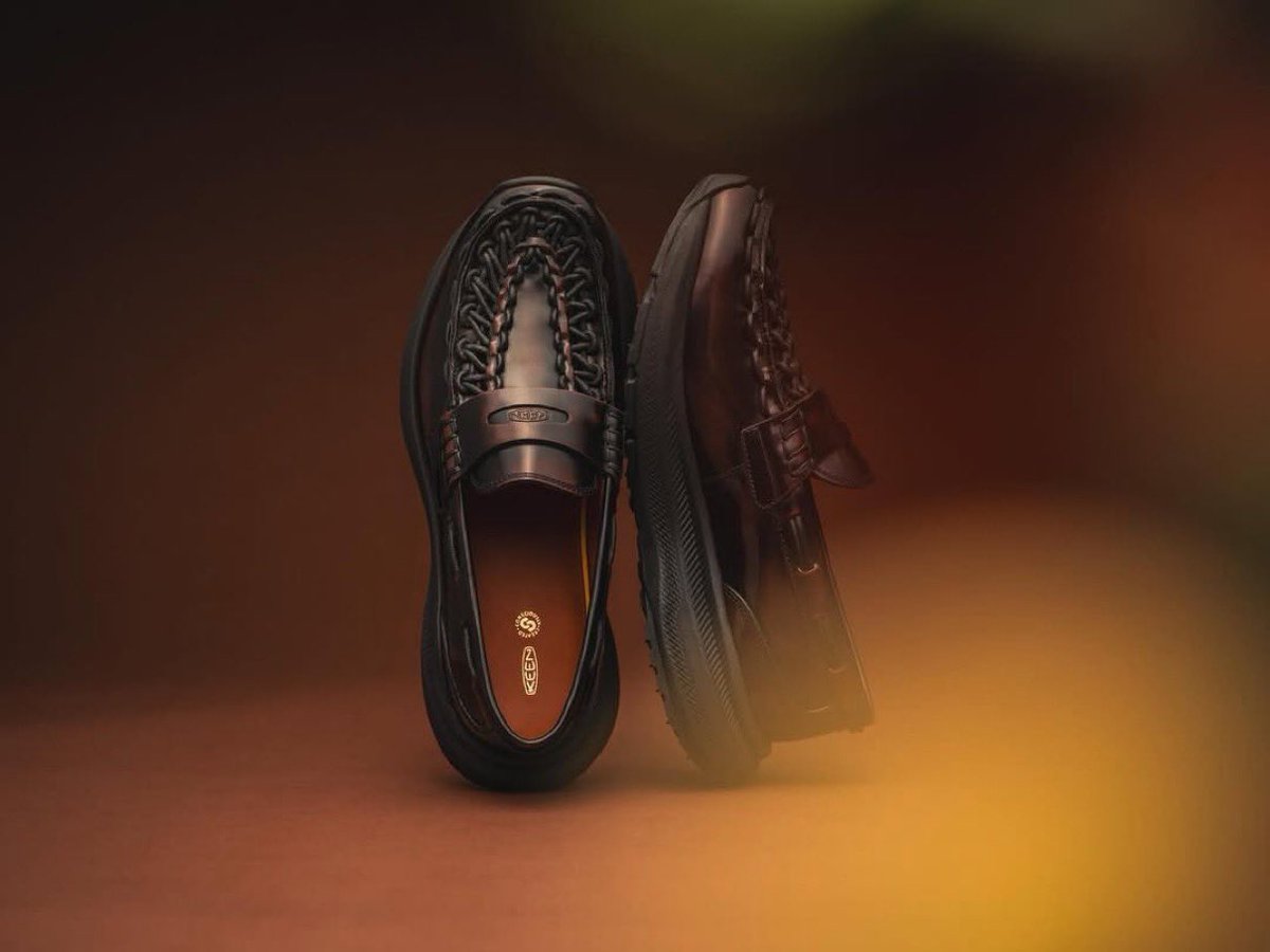 KEEN シリアルナンバー入りローファーの新作『UNEEK LOAFER WK