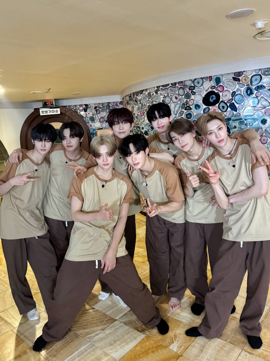 avnxin's tweet image. These photos scream peaceful retreat, but this eps 9 nd 10 of our show “One Dream Forever” proved otherwise. We came for comfort, the calm didn’t last long, and ended up laughing more than we should. If you want the full experience, go watch the episodes—they’re too good to skip.