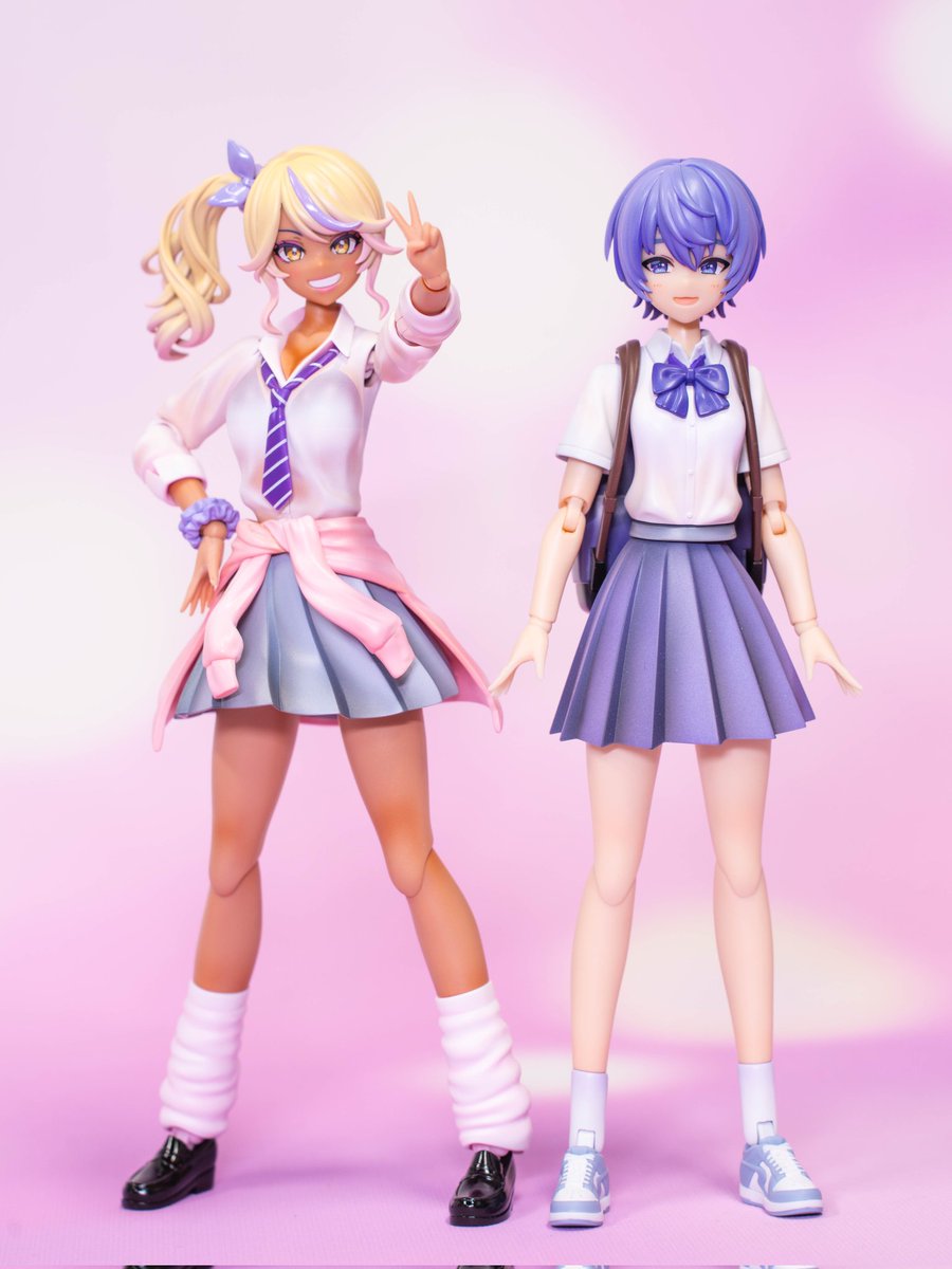 #今年も残りわずかだから伸びなかったけど大好きな作品を貼る
地味過ぎて伸びなかったかもしれませんが，
右側のAmyちゃんの色合いと左側の一条さんの透け感塗装は、うまくできたと思います~

#プラモを見せあって金曜日を乗りきろう
#創彩少女庭園
