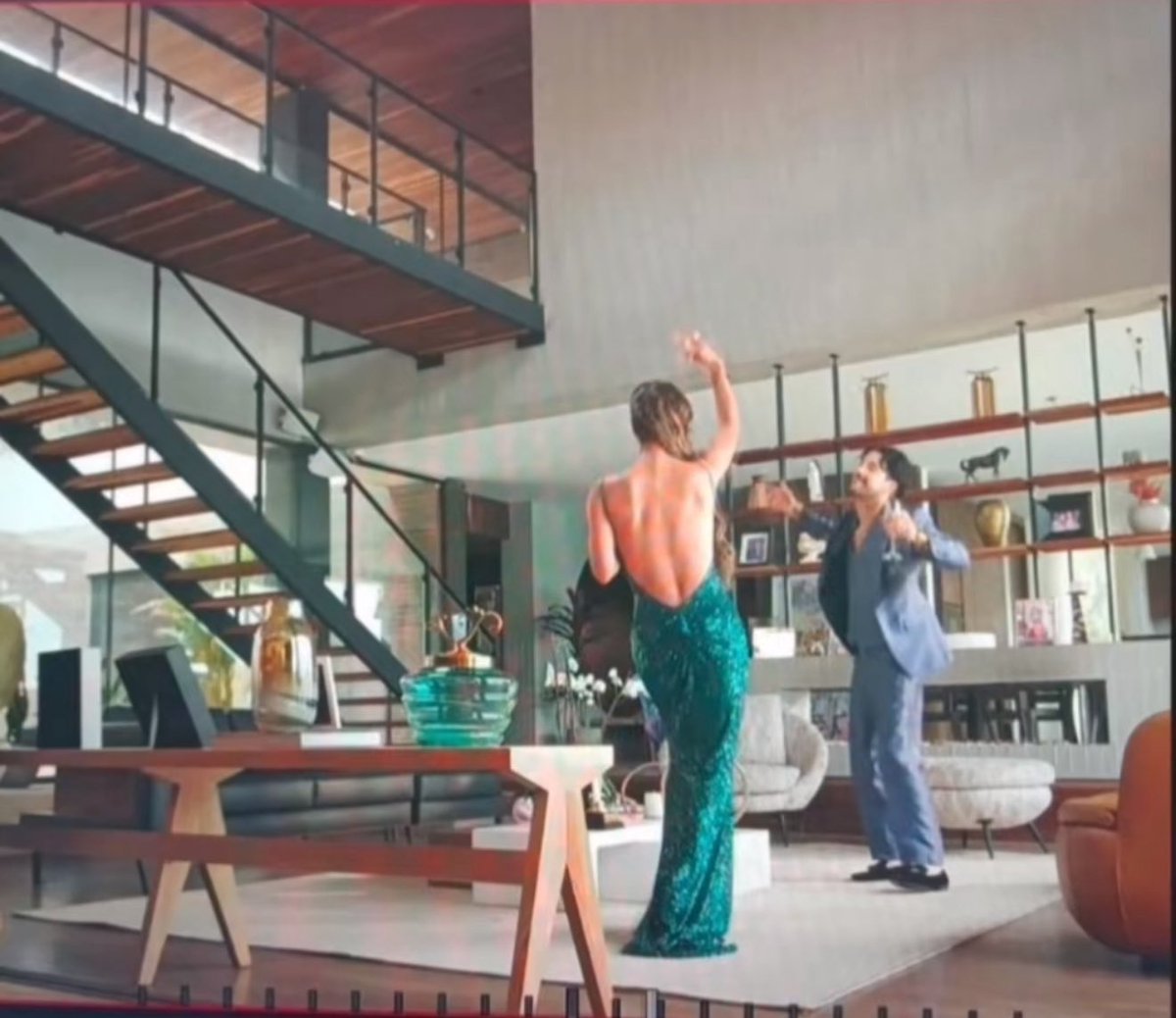 Yo solo quiero ver esta escena  del por qué están bailando #LaReinaDelFlow3