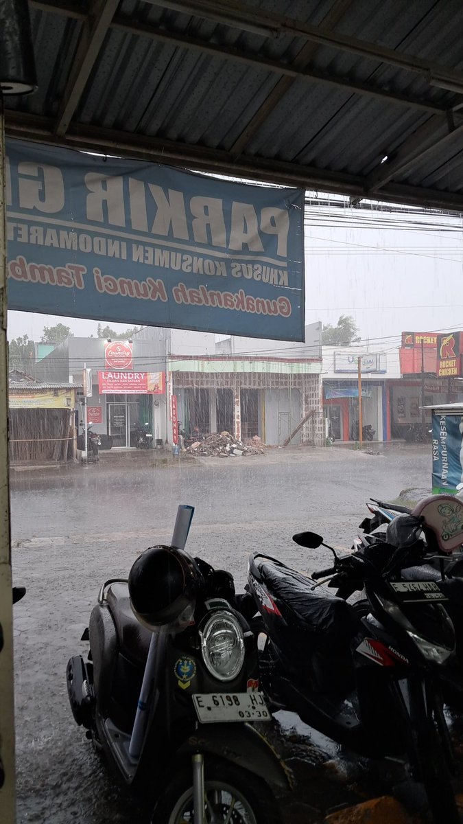 kerja sampe keujanan yang kaya tetep bos saya😄