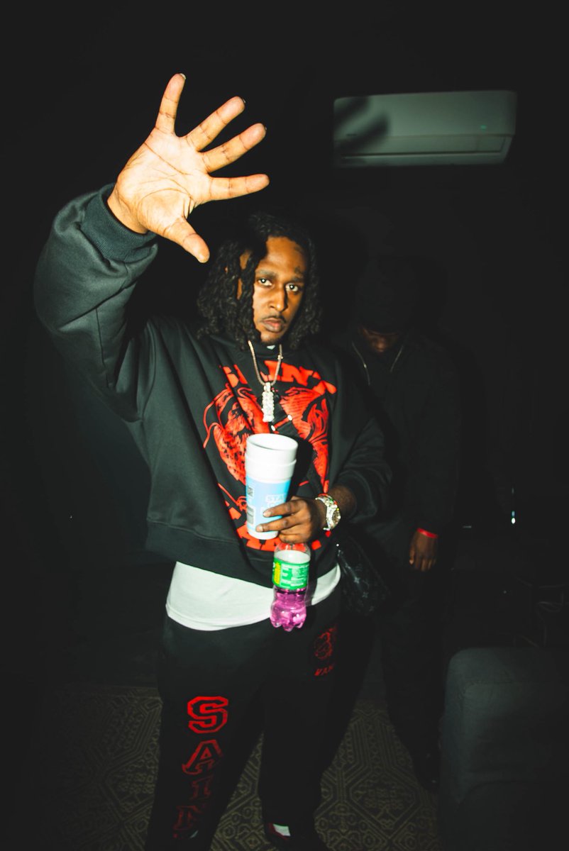 MeechBandzz's tweet photo. Who tf is MB5! ? You finna find out #5G 12-25-25 📶  No More Fucking around I’m HIM .. https://t.co/H9xZYe0xVB