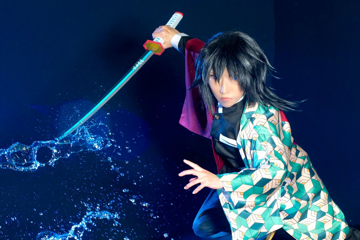 829Bp's tweet photo. [Cosplay]

          鬼滅の刃/
                 水柱🌊冨岡義勇
  ーー水の呼吸  壱ノ型
                                   水面斬りーー

📸(@SHINDO_STORY)
#アスコス 
いつも水撮影お付き合い頂く進道さん何度もアタックありがとうございます🙏💦 https://t.co/LH5Sxo1R6V