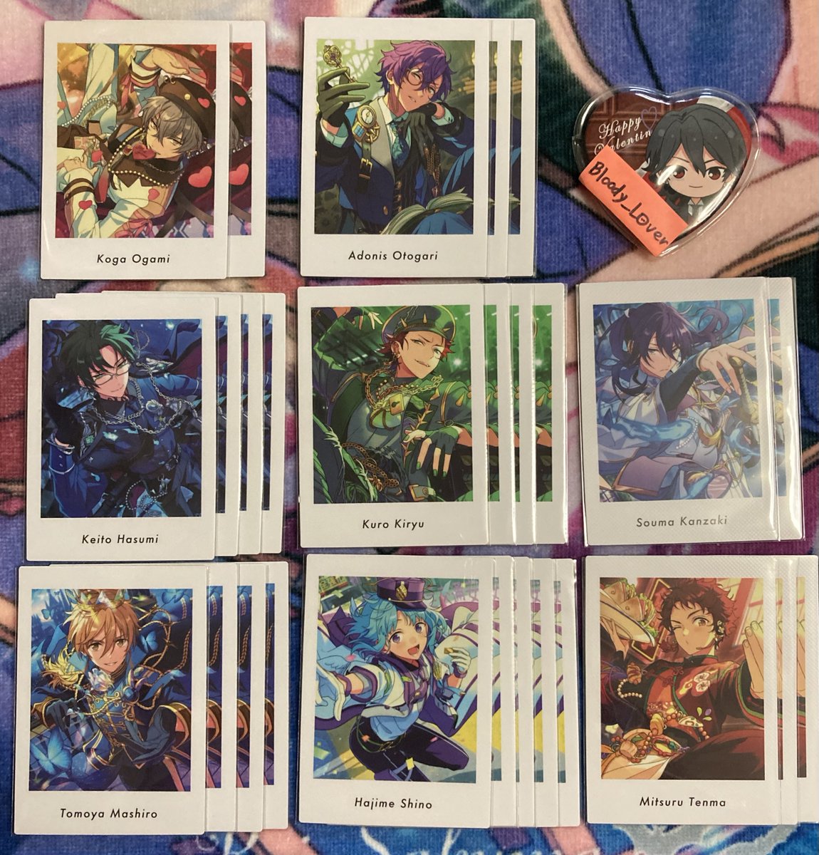 Bloody__Lover's tweet photo. 【交換譲渡】あんスタ ぱしゃっつ Action

譲
画像参照

求
朔間零(P1、A)  薫(P1)
維吹(P1、A) 真緒(P友人分)
定価+送料

🌟滝はできれば零含む交換を優先
🌟郵送希望です

お気軽にお声かけください！ https://t.co/qxfIlmvNMJ