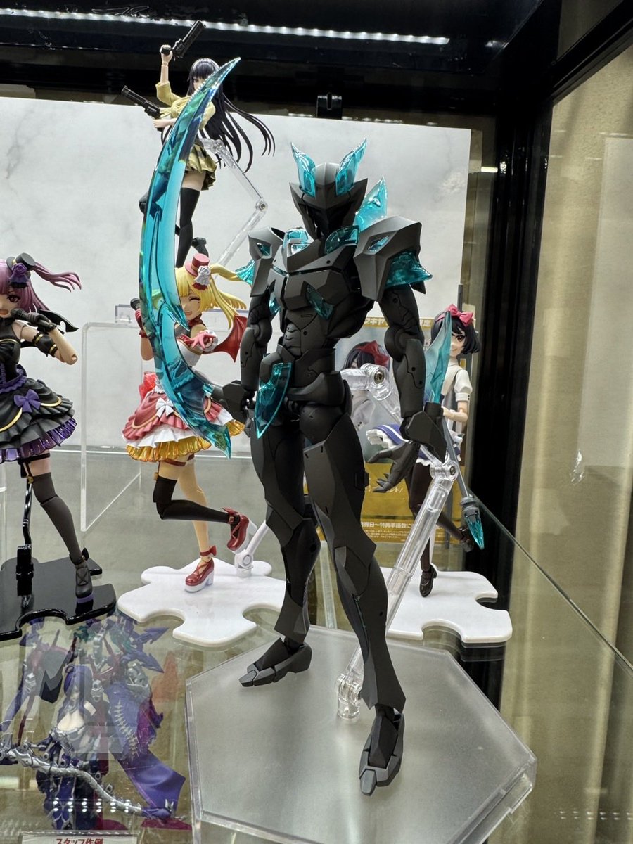 ユエちゃんと白雪ちゃんのデコマスをコトブキヤ秋葉原館に展示してき