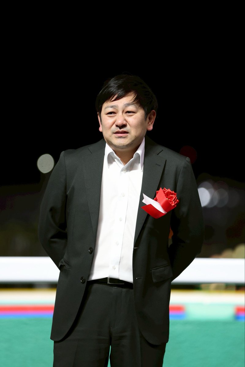 カジノフォンテンの引退式

船橋6R終了後、2021年かしわ記念&amp;川崎記念などを制し、その年のNARグランプリダートグレード競走特別賞を受賞したカジノフォンテン（通算重賞6勝）の引退式が行われました。