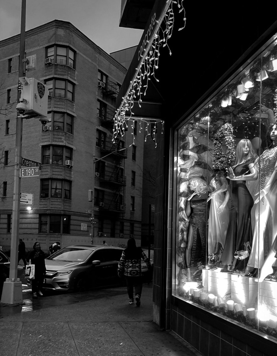 "Mannequins glowing like they’re waiting for a miracle, people passing like weather" 

📍 Creston | 190 

PHOTO: <a href="/RadioFreeBronx/">Sorrow’s Native Son 🏅MD ANT</a>
.
.
.
#thebronx #bronx #fromthebronx #fromthebronxtotheworld #thebronxdoesitbetteriamthebronx