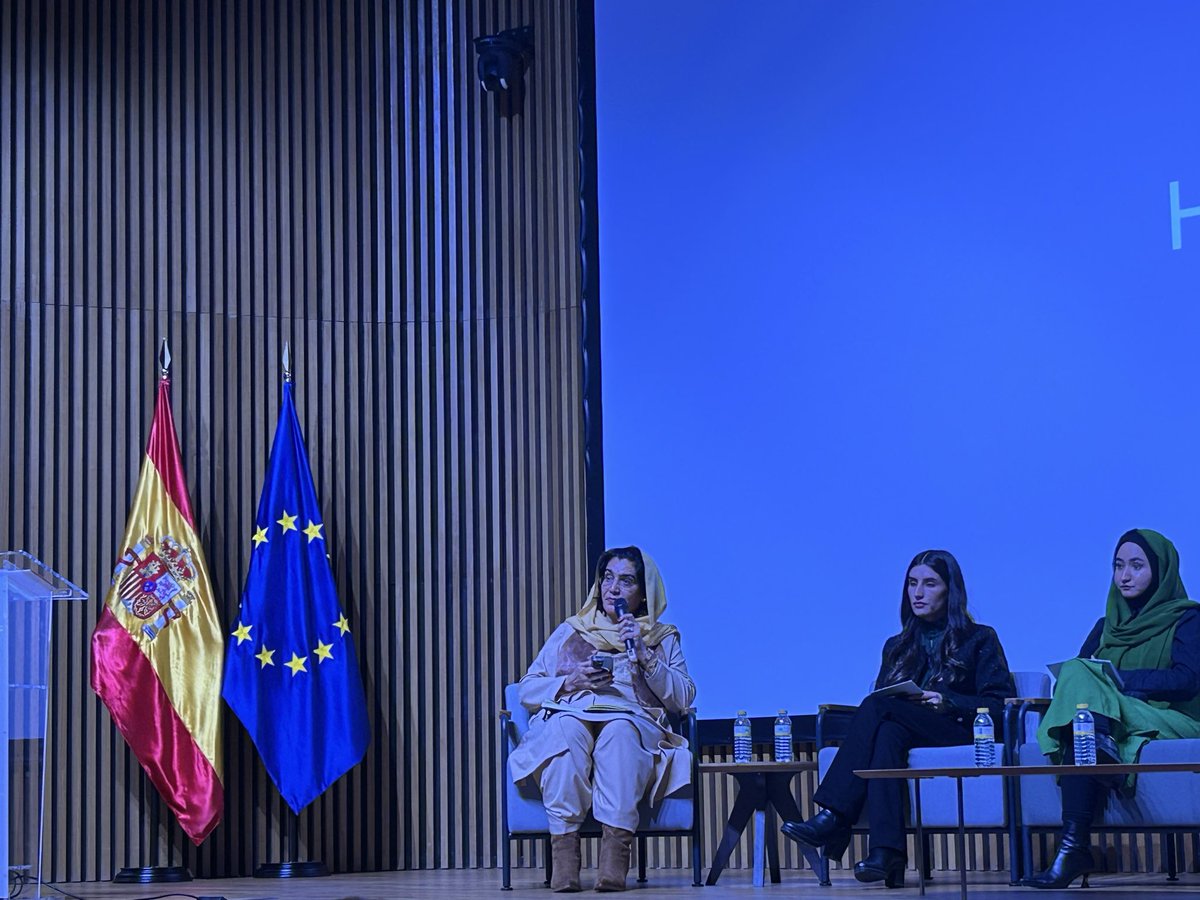 <a href="/SR_Afghanistan/">UN Special Rapporteur Richard Bennett</a> <a href="/Fawziakoofi77/">Fawzia Koofi</a> <a href="/eu_eeas/">European External Action Service - EEAS 🇪🇺</a> <a href="/MutasemHaroon/">Haroon Mutasem </a> <a href="/AfgPpt/">People’s Tribunal for Women of Afghanistan</a> <a href="/bridge_eba/">Education Bridge for Afghanistan - EBA</a> <a href="/RomeIsabelle/">Isabelle Rome</a> <a href="/MaryamGardiwal/">Maryam Gardiwal</a> <a href="/ShinkaiKarokhil/">shinkai karokhil</a> Fireside chat: the power of #education to create a just society in #Afghanistan <a href="/FatimmaAmiri/">Fatima Amiri</a> <a href="/AzizaAkram42831/">Aziza Akrami</a> <a href="/RahelaTrust/">Rahela Trust</a> #HearUs