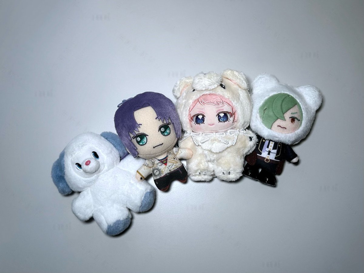 いろんな仲間と
集合写真
#まほやく_ぬい
#金曜ぬいNight