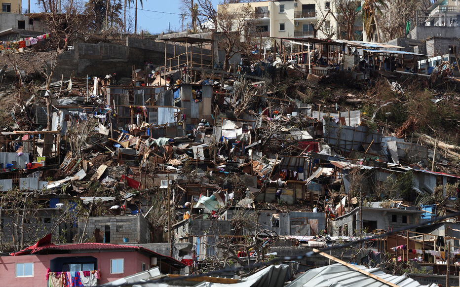🌀 Il y a un an, le cyclone Chido frappait durement Mayotte.  

Nos pensées vont aux Mahoraises et aux Mahorais, ainsi qu’à l’ensemble  des agents publics et des acteurs de terrain qui se sont mobilisés avec  engagement et solidarité.  

ccomptes.fr/fr/publicati...