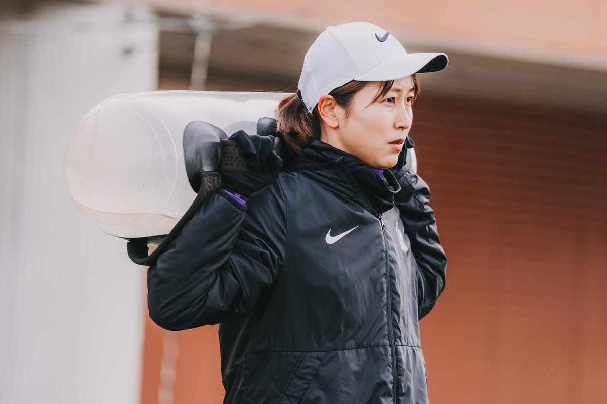 左山桃子 キャプテンも左足でのキックの練習を開始👏 #瀧澤千聖 選手も