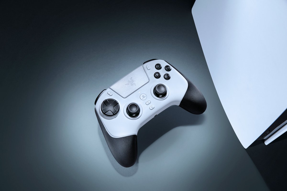 R Λ Z Ξ R 🇪🇸 tweet media