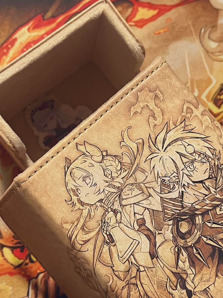 遊戯王　白の物語デュエルセット　デッキケース欠品 白の物語デュエルセットのデッキケースがすごい…！ もふもふ、ふかふか