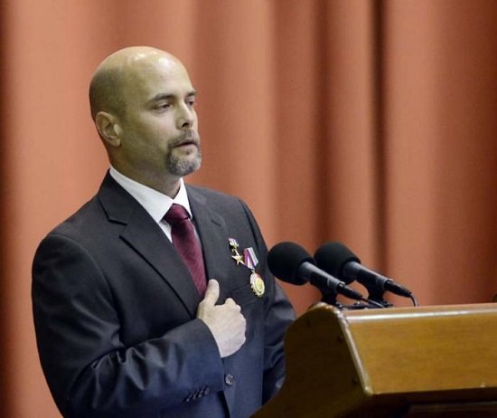 Hace hoy 24 años acompañé a mi hermano Gerardo <a href="/GHNordelo5/">Gerardo Hdez. Nordelo</a> a la Corte de Miami, donde vilmente le impusieron 2 cadenas perpetuas y 15 años de cárcel. Escuché sus firmes palabras.
Vinieron largos años de prisión injusta.
La colosal injusticia fue vencida como lo prometió #Fidel