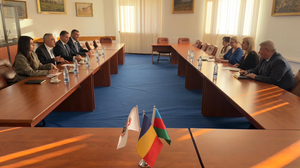AzEmbRomania's tweet image. The delegation of the Bar Association of the Republic of Azerbaijan, led by Chairman @BaghirovAnar, together with the Ambassador of Azerbaijan to Romania, Gudsi Osmanov @GudsiOsmanov, held a meeting at the Ministry of Justice of Romania with the Secretary General of the Ministry,…