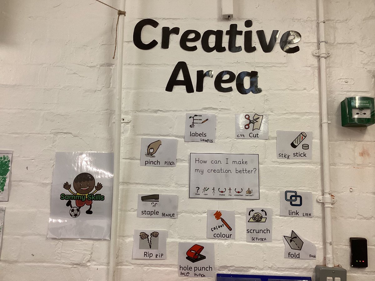 wyndclf's tweet photo. Sammy skills have been helping RM to use skills such as pinching,cutting,sticking and ripping to get out class room ready for Christmas. #LeighTrust #WPS #RM #Startwell #Article31 https://t.co/sjnwv2dMgD