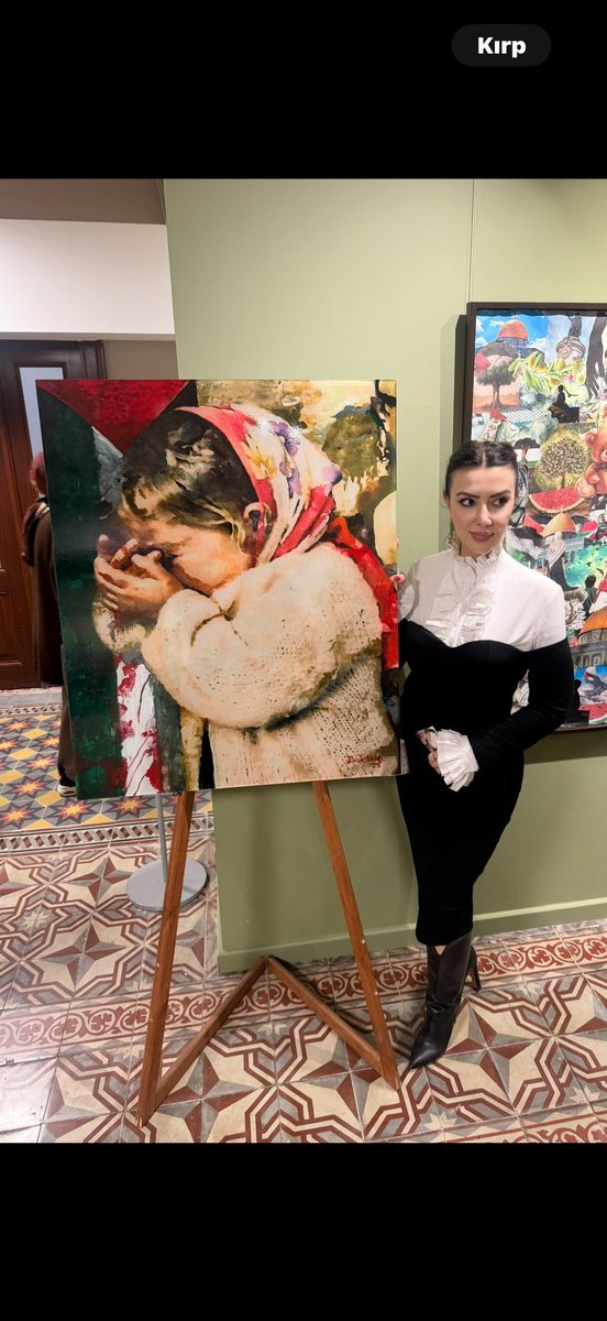 #Soykırıma karşı #ölen #çocuklar için fırçalarımız çalıştı…31 #öğretmen 45 eser …Bu soykırıma karşı #hüzünlü üç eser bıraktım…#dolmabahçesarayı