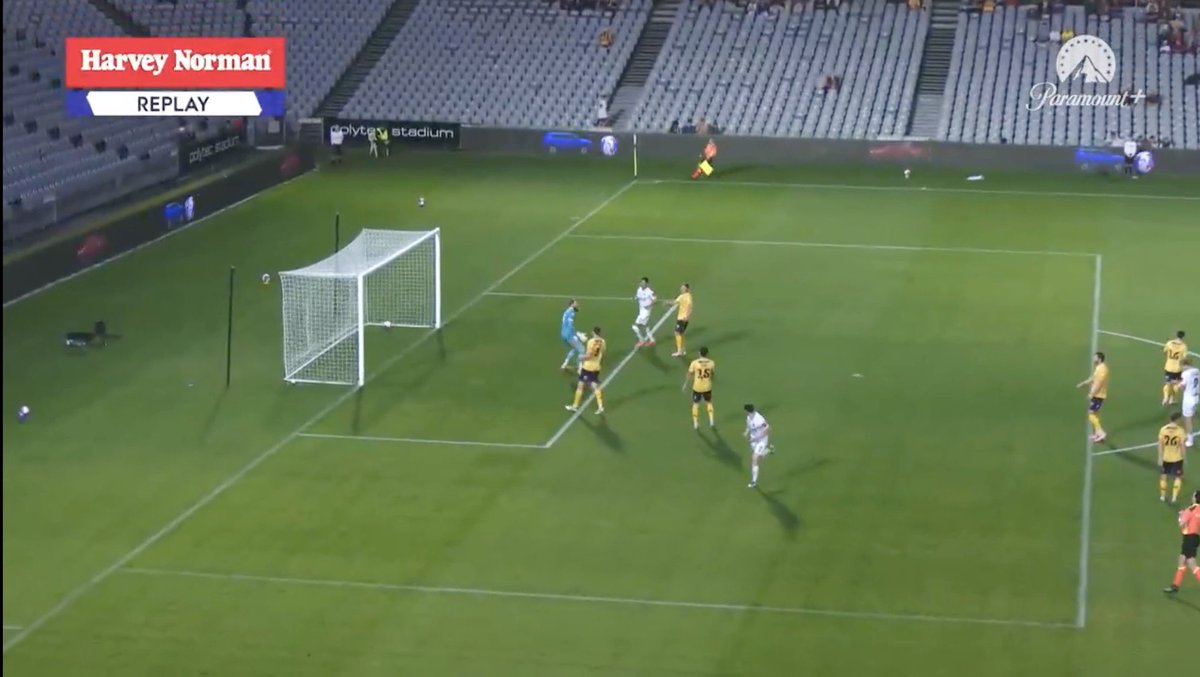 smfcmike's tweet photo. MIKE’S MANUAL CROWD COUNT 🧮
#BREAKING: The manual crowd count for these #CCMvAKL images is:
1️⃣4️⃣8️⃣*
*One hundred & forty eight
👏 for the 🎥 @ParamountPlusAU. My screenshots had ok-to-poor resolution when zooming. A margin of error of approx. 5%.
P.S. This looks very likely to be another <1,000 attendance, however, it’ll likely be declared in the 3,000 range no? 🤔🤥
#DeathToTheAleagues💀
#ALeague #ALM #ALW