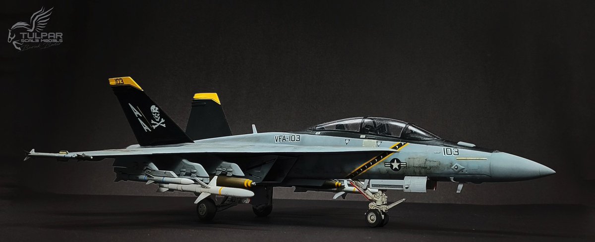 1/48 F/A-18F Super Hornet Jolly Rogers VFA-103