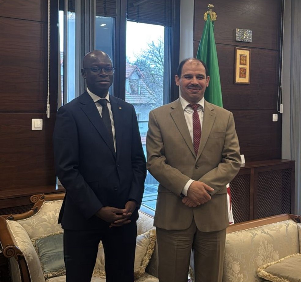 Ambassade d'Algérie à Varsovie tweet media