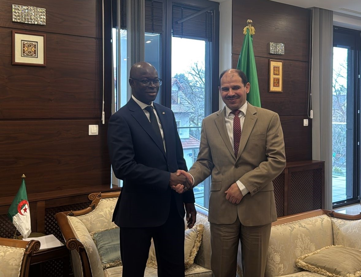 Ambassade d'Algérie à Varsovie tweet media