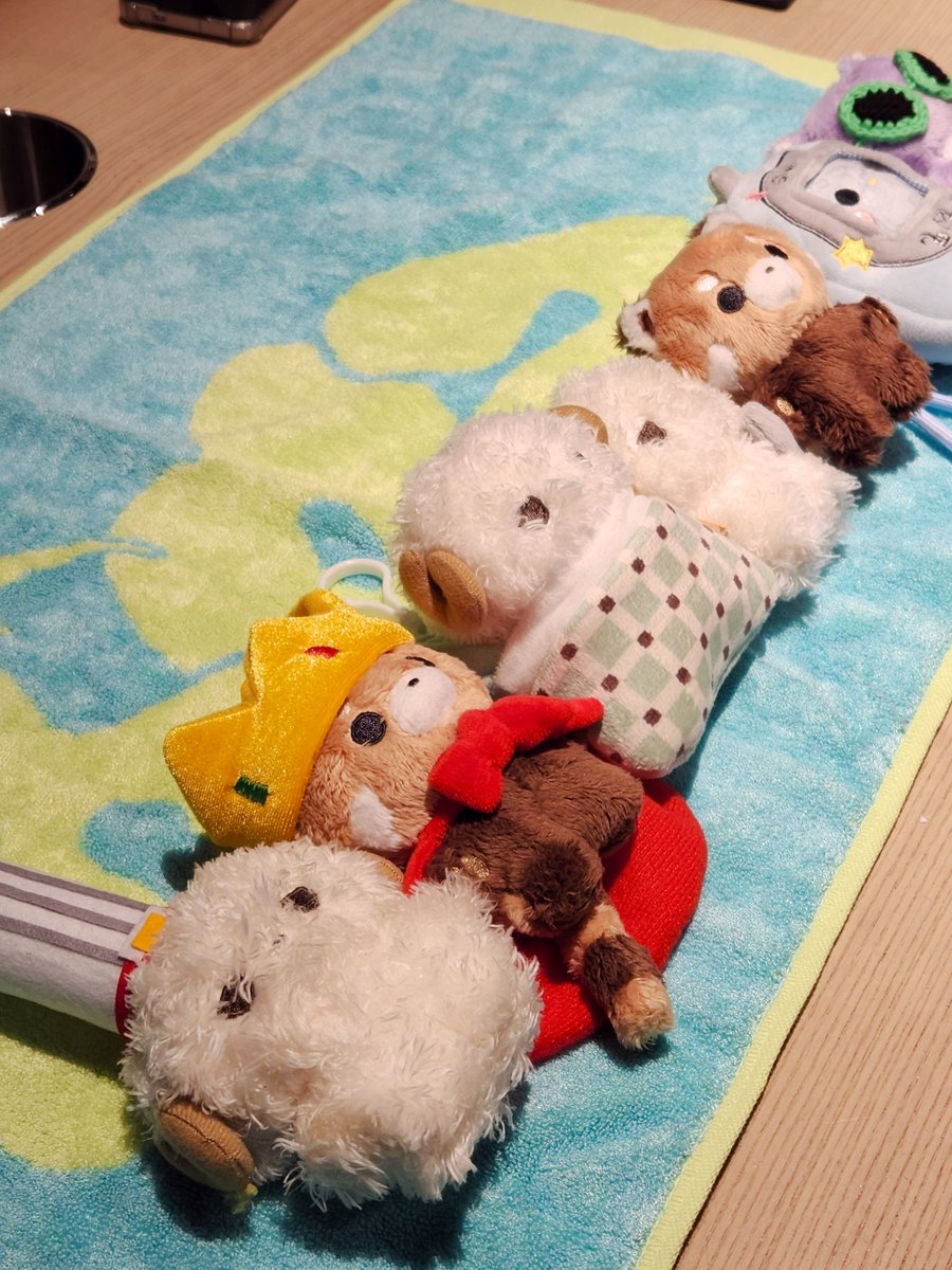 맛있게 먹고 도파민에 절여지고
🍽 🎲

<a href="/nmytmociu/">연</a> <a href="/shimoongg/">뭉</a> <a href="/bo___bae/">보배</a> <a href="/lang0_poo/">랑푸</a>