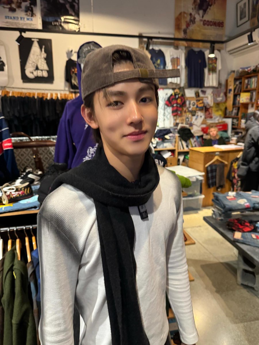seonghyeon pics tweet media