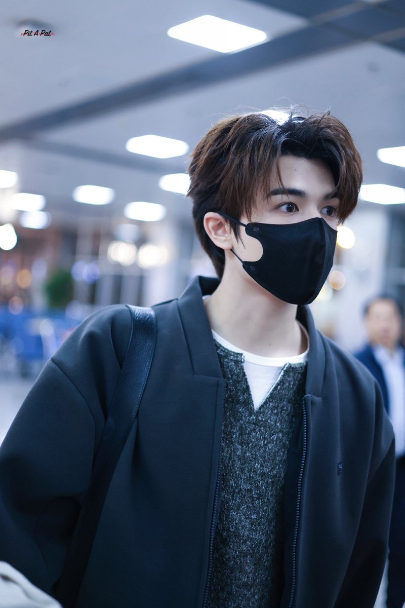 PitAPat1020's tweet image. 251212 CSX🛫

@patrick_pppat

#PatrickFinkler #Patrick
#แพทริค #เจ้าปลาดาว
#尹浩宇 #Patrick尹浩宇