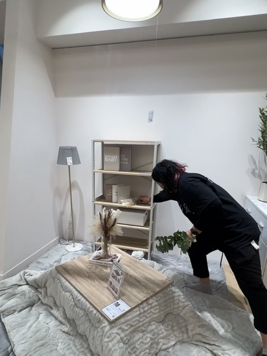 lowya's tweet photo. ＼ ついに来週！ ／
12/19(金)渋谷にnew openする
LOWYA店内をチラ見せ…！

みなさまに喜んでいただけるよう絶賛準備中✨
今日から少しずつ情報を発信していきます🙌🏻

#lowya渋谷宮益坂店
#lowyaに来たよ https://t.co/fKWjNegAo9
