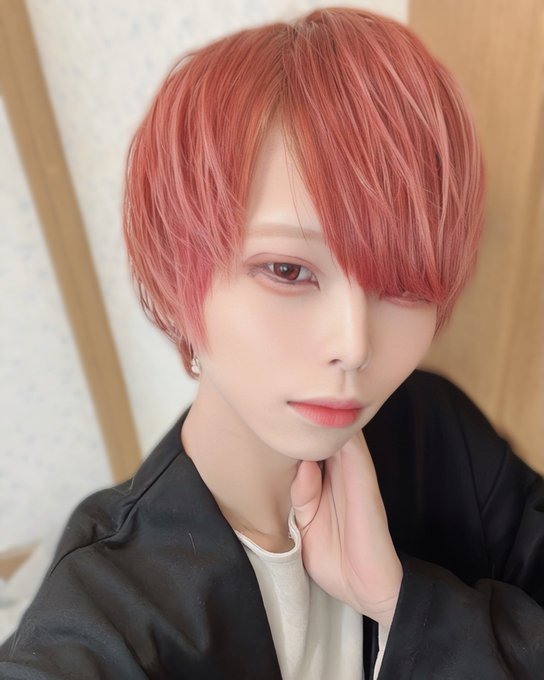 WHITE KINGDOM《池袋メンズコンカフェ》のツイート