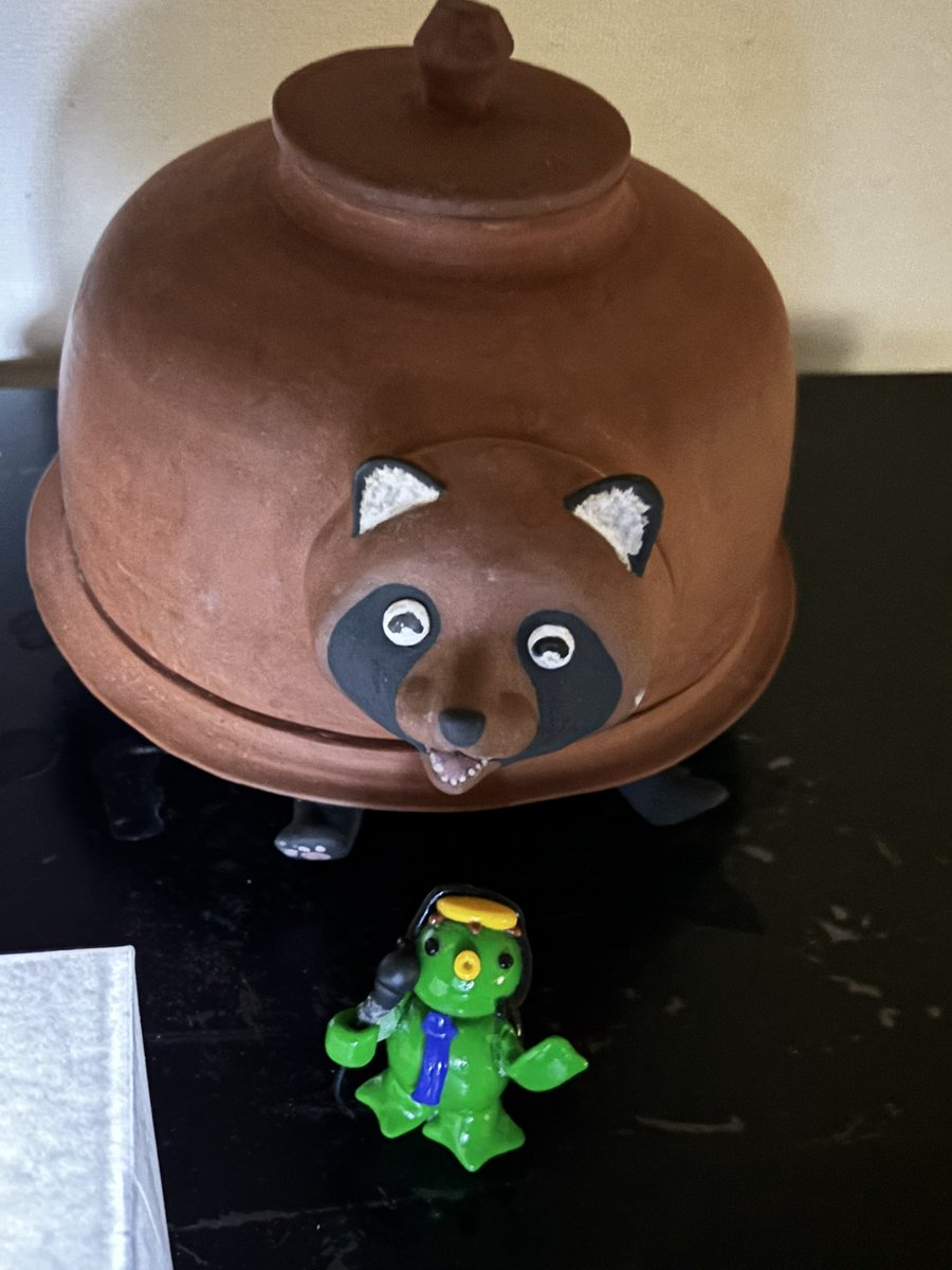 今年話題のたぬきさん… 趣向を凝らした作品もございます。カッパの兄弟