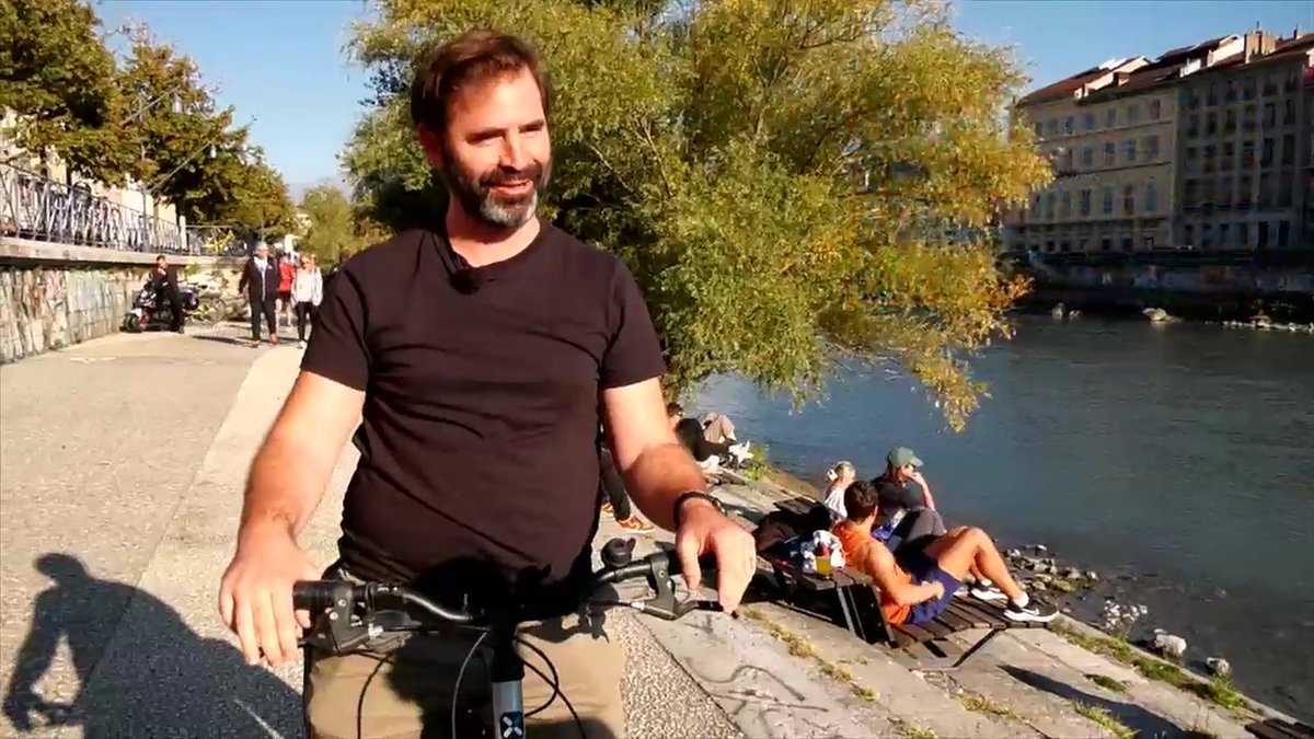 Ignacio, d’Alacant 🏖️, fa 5 anys que viu a Grenoble. 

Amb ell pujarem fins al cim de Grenoble per visitar el Fort de la Bastilla, una de les icones de la ciutat, des d’on gaudirem d’una de les vistes panoràmiques més impressionants dels Alps francesos 🏰🏔️

#ValenciansAlMón