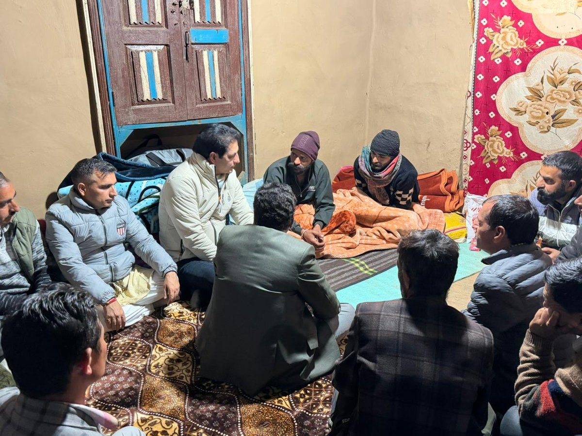 shaktiparihar_'s tweet photo. Attended the condolence gathering at Mangal Thatha, Dessa for the innocent lives lost in the heartbreaking Sarthal accident.

Joined the families and locals in offering prayers and standing with them in this moment of deep sorrow. https://t.co/kxrZO5Mtkg