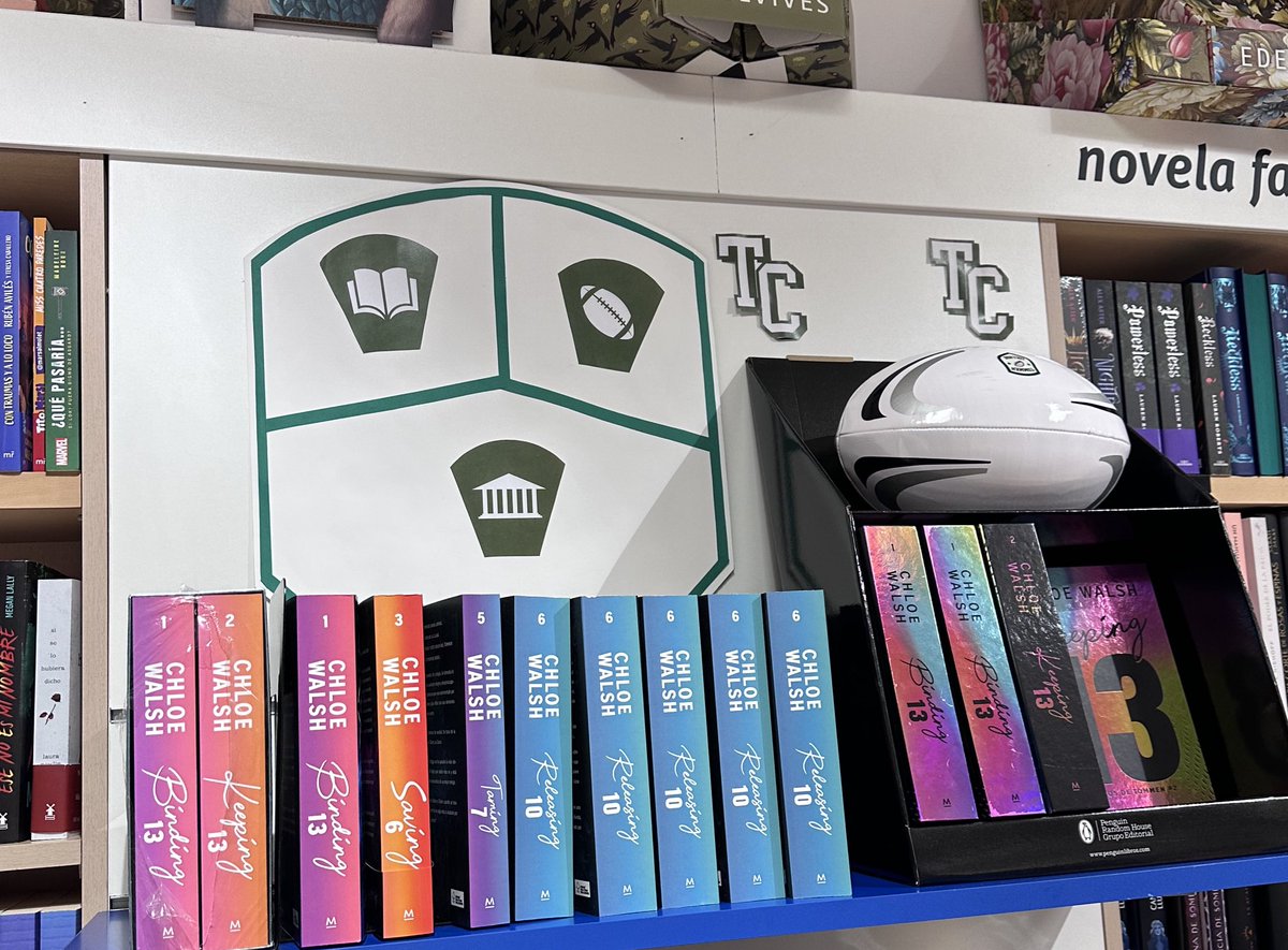 Lo bonito que tienen en la Nobel ,el stand de la saga de los chicos de Tommen 😍😍😍
<a href="/LibreriasNobel/">EspacioLectorNobel</a>
