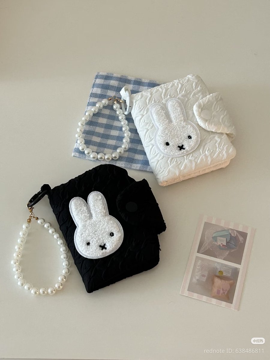 aynetth's tweet image. obsessed with this adorable wallet 💕