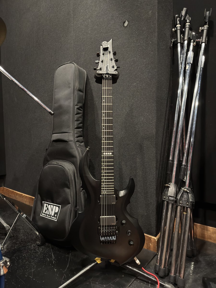 今の生活はサブクエストが多すぎて、
メインストーリーを進める余裕がない。
……そろそろ、何かしないと。