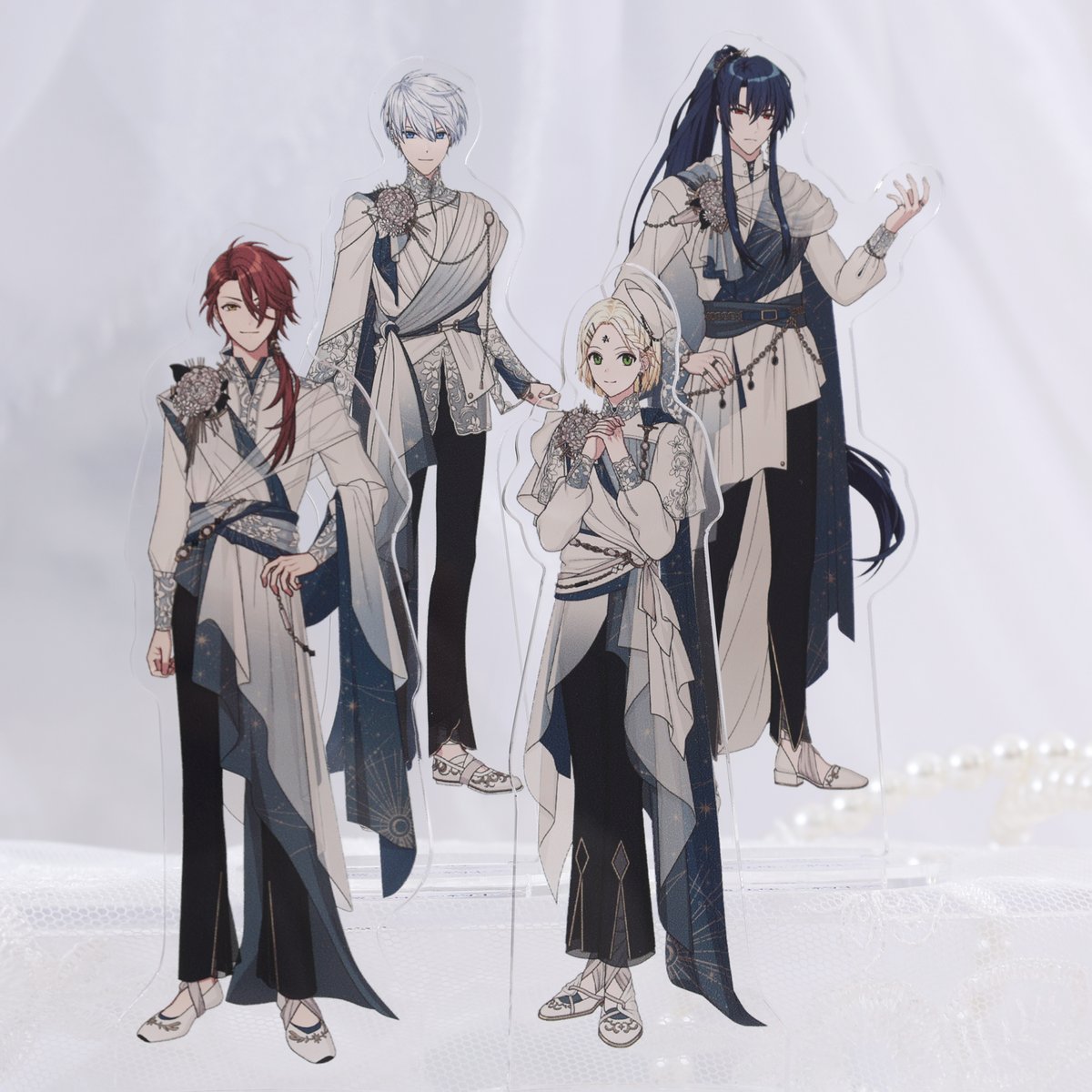 専用　Happy for you様 6th Anniversary Store】 後半期間に登場する、 等身アクリルスタンド